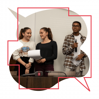 Jugendliche präsentieren ihr Anliegen