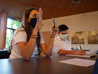 Jugendliche_diskutieren_Illnau-Effretikon