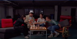 Discussion au thé froid