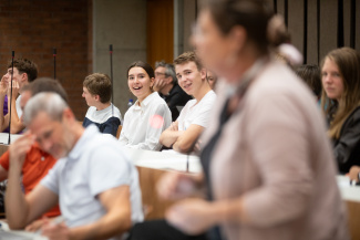 Jugendliche im Zürcher Gemeinderat