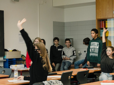 News engage-Atelier Jugendliche in der Klasse