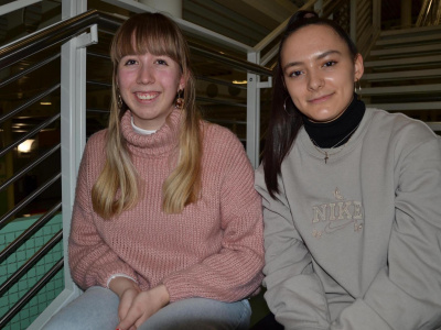 Selina Thomet und Sabrina Wagner im BZI Interlaken