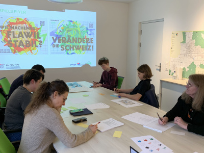 Begleitgruppe sucht passende Slogans